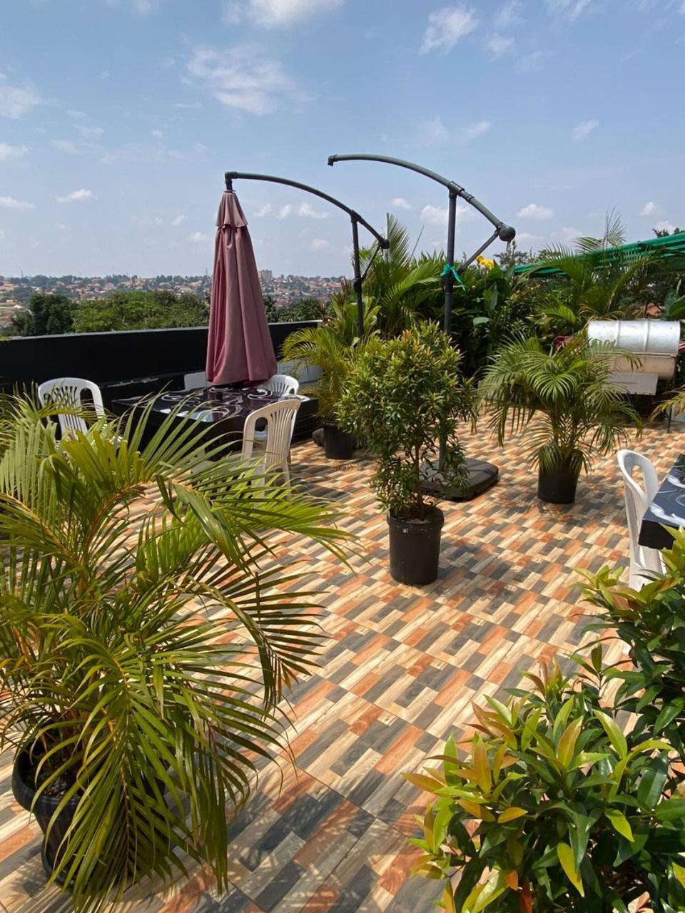 Javelin Hotel , Kampala, Uganda Tula Exteriör bild