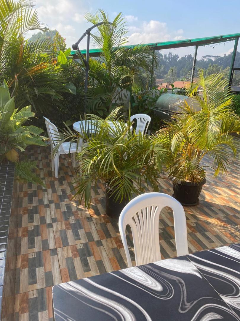 Javelin Hotel , Kampala, Uganda Tula Exteriör bild